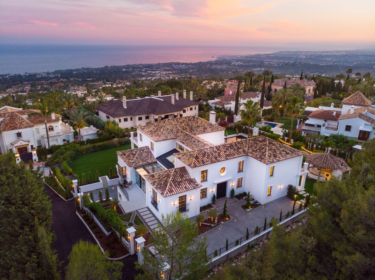 Se vende Villa - Chalet de 6 dormitorios en Costa Del Sol, Málaga, España