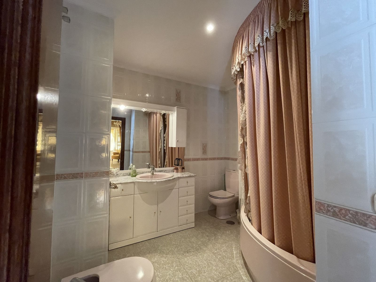 4 Bed Townhouse for sale in Nerja Costa Del Sol East, Málaga, Spain