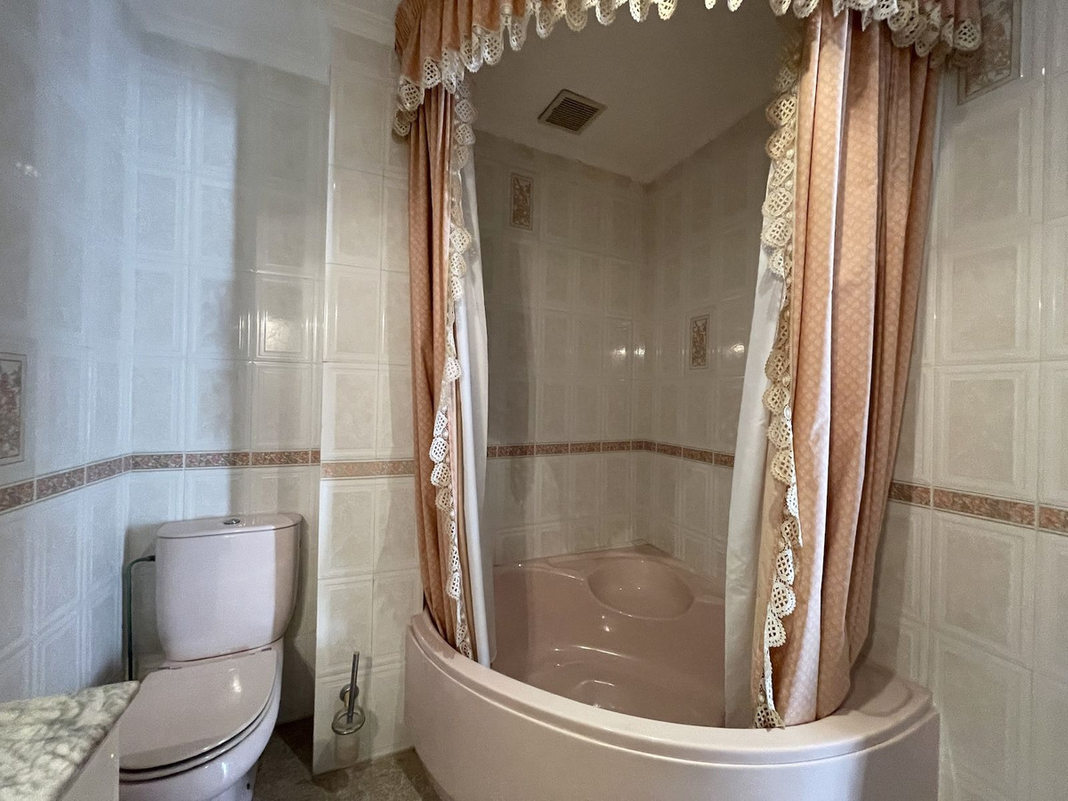 4 Bed Townhouse for sale in Nerja Costa Del Sol East, Málaga, Spain
