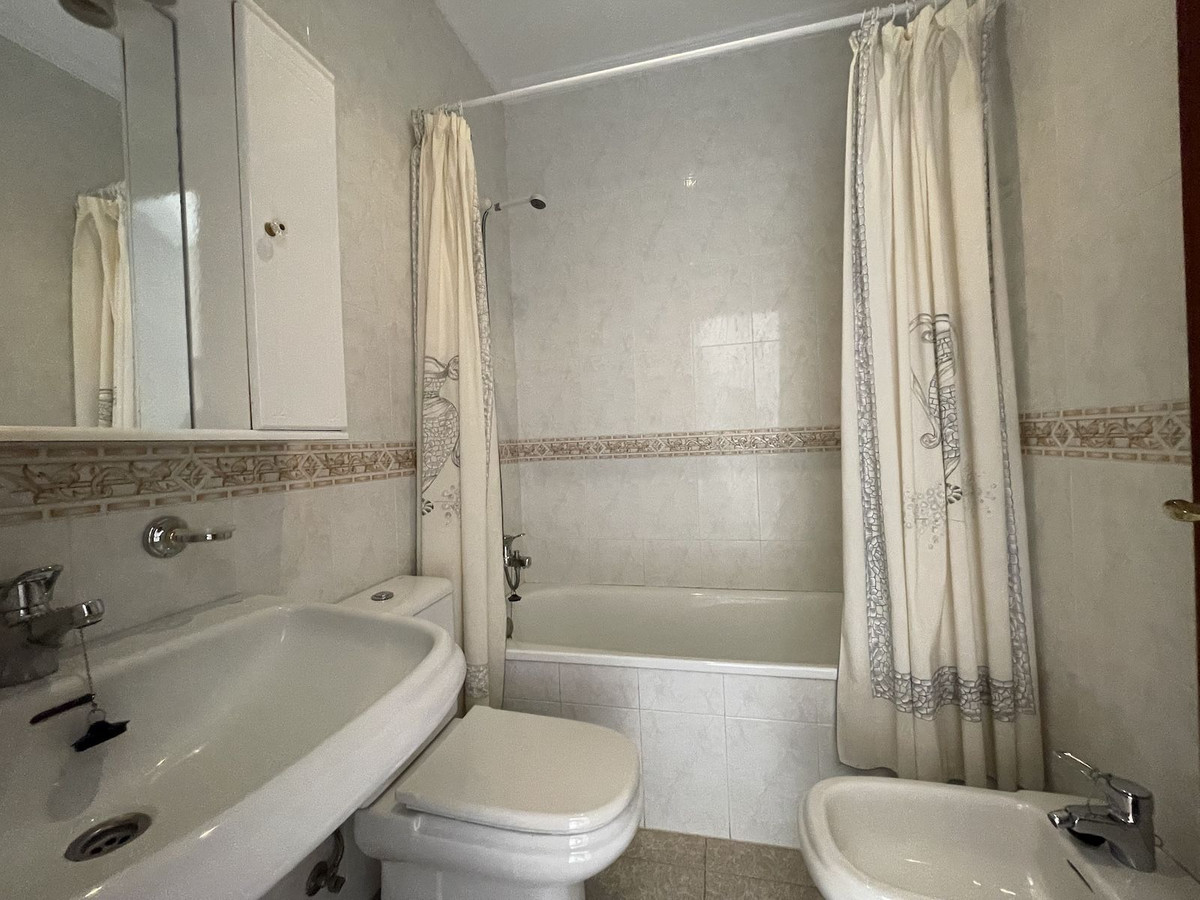 4 Bed Townhouse for sale in Nerja Costa Del Sol East, Málaga, Spain