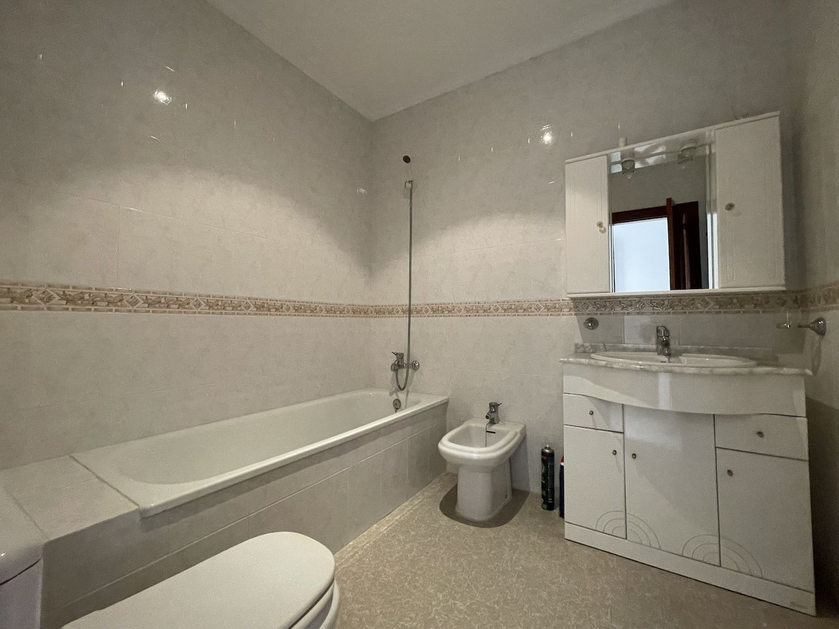 4 Bed Townhouse for sale in Nerja Costa Del Sol East, Málaga, Spain