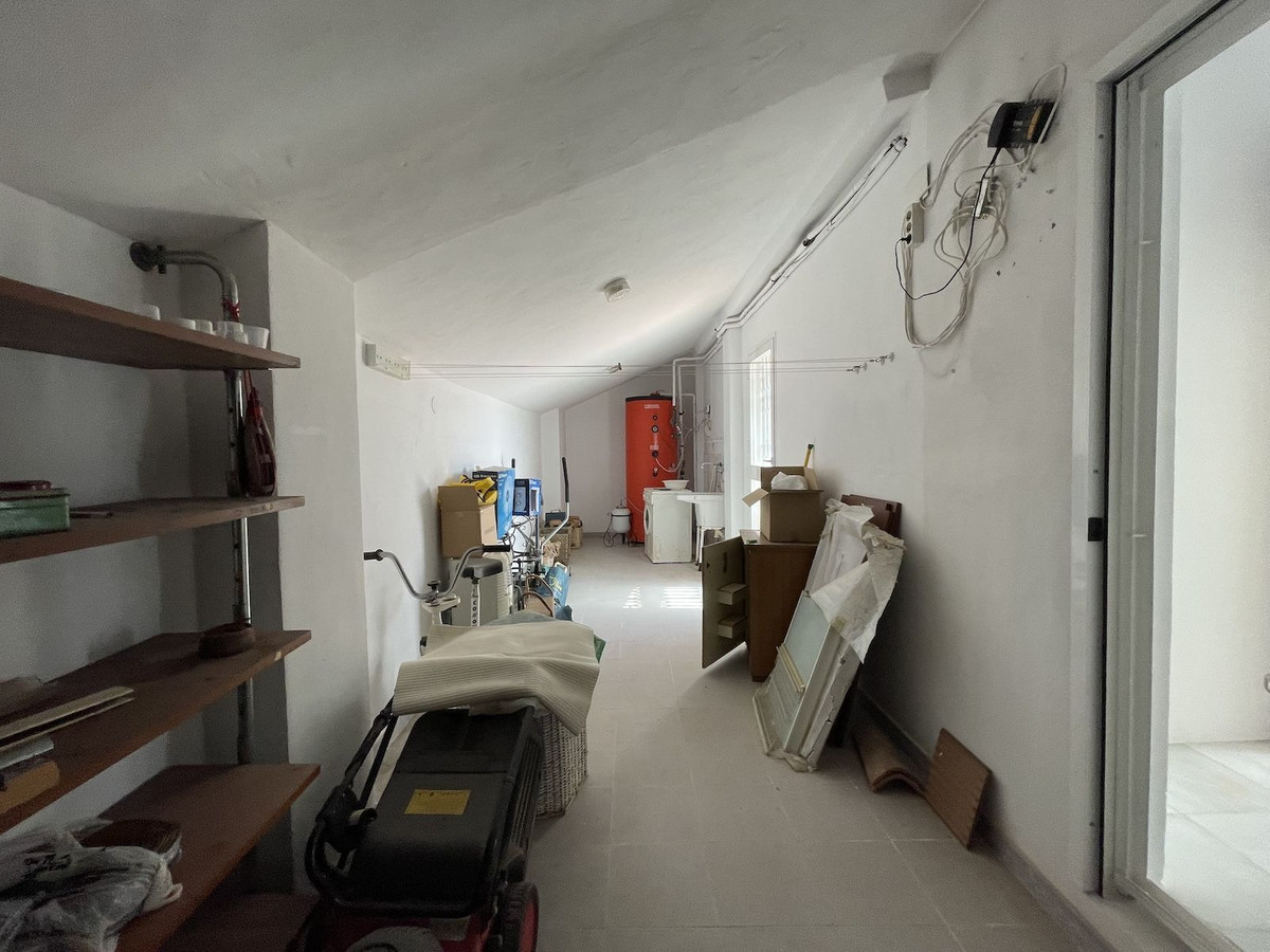 4 Bed Townhouse for sale in Nerja Costa Del Sol East, Málaga, Spain