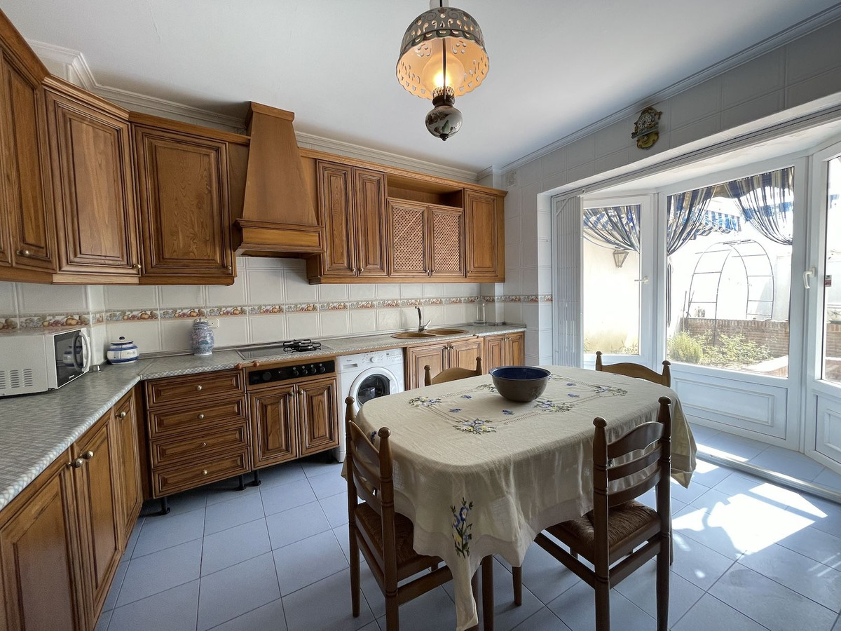 4 Bed Townhouse for sale in Nerja Costa Del Sol East, Málaga, Spain