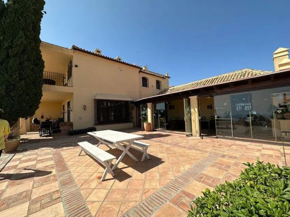 Se vende Villa - Chalet de 9 dormitorios en Costa Del Sol, Málaga, España