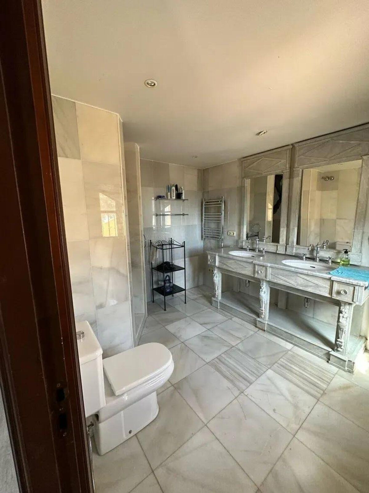 Se vende Villa - Chalet de 9 dormitorios en Costa Del Sol, Málaga, España