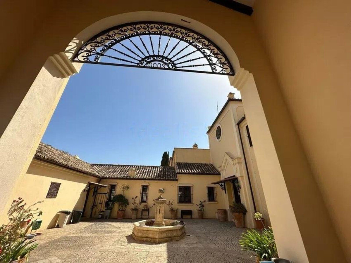 Se vende Villa - Chalet de 9 dormitorios en Costa Del Sol, Málaga, España