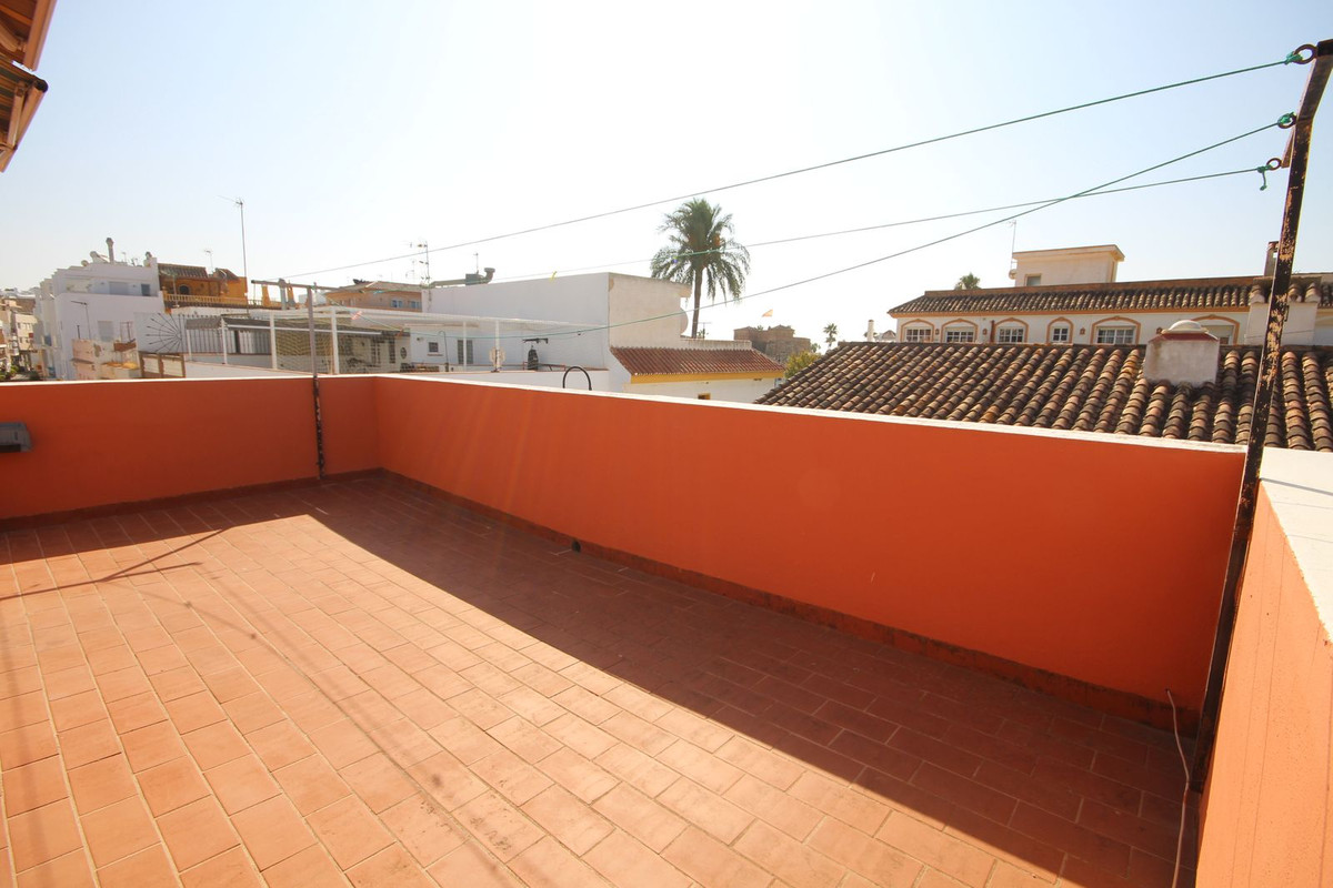 6 Bed Townhouse for sale in La Cala De Mijas Costa Del Sol, Málaga, Spain