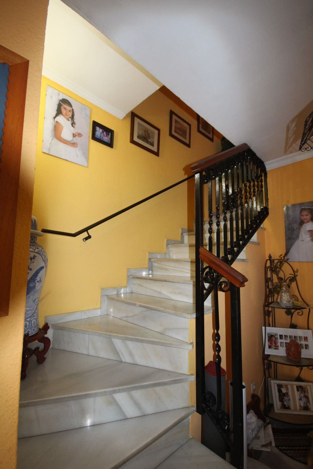6 Bed Townhouse for sale in La Cala De Mijas Costa Del Sol, Málaga, Spain