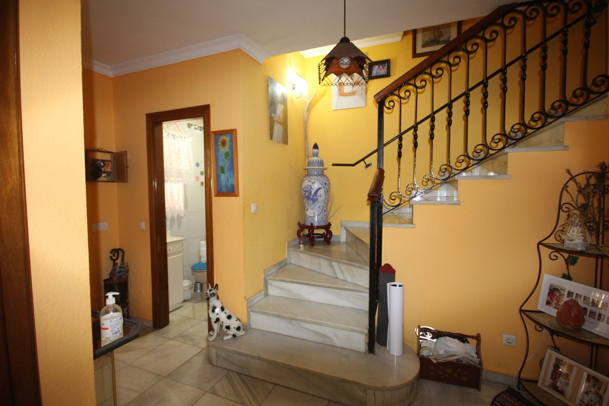 6 Bed Townhouse for sale in La Cala De Mijas Costa Del Sol, Málaga, Spain