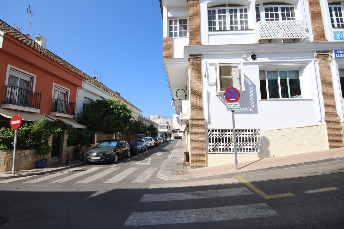 6 Bed Townhouse for sale in La Cala De Mijas Costa Del Sol, Málaga, Spain