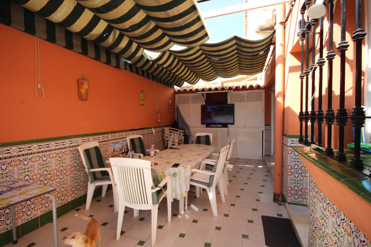 6 Bed Townhouse for sale in La Cala De Mijas Costa Del Sol, Málaga, Spain
