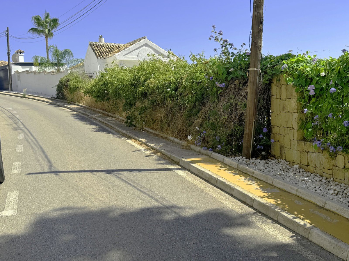 Plots for sale in Nueva Andalucía Costa Del Sol, Málaga, Spain