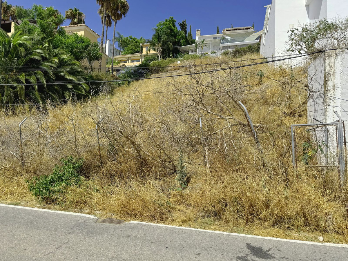 Plots for sale in Nueva Andalucía Costa Del Sol, Málaga, Spain