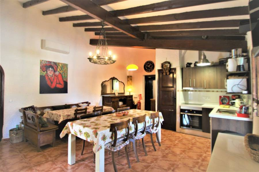 9 Bed Townhouse for sale in Lomas De Cabo Roig Costa Blanca, Alicante, Spain