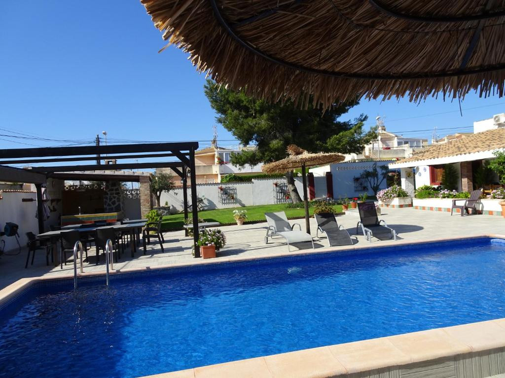 9 Bed Townhouse for sale in Lomas De Cabo Roig Costa Blanca, Alicante, Spain