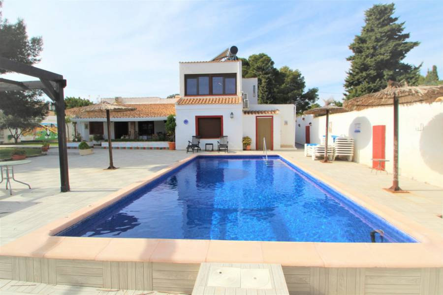 9 Bed Townhouse for sale in Lomas De Cabo Roig Costa Blanca, Alicante, Spain