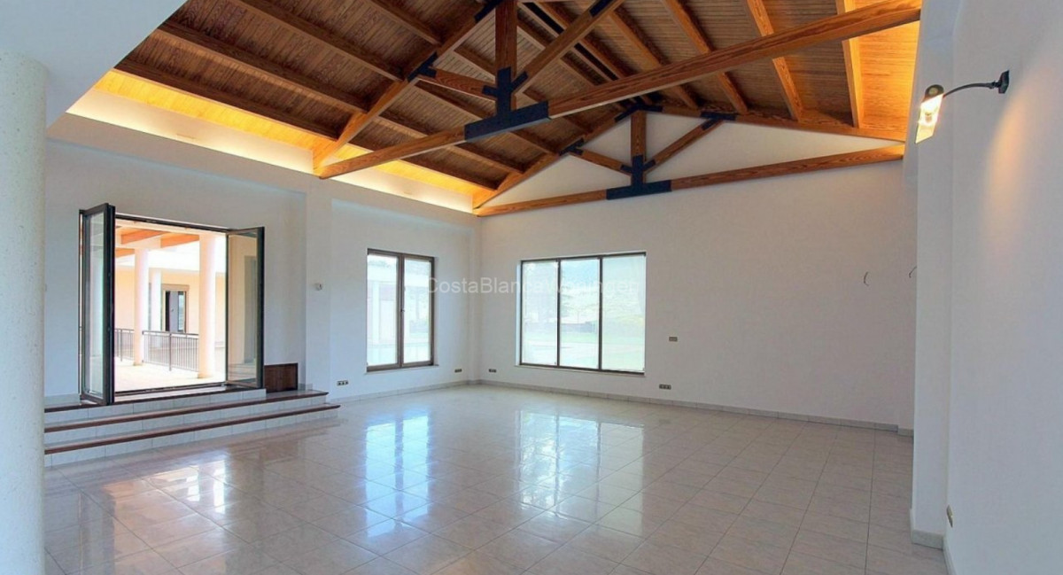 6 Bed Townhouse for sale in Penaguila Costa Blanca, Alicante, Spain