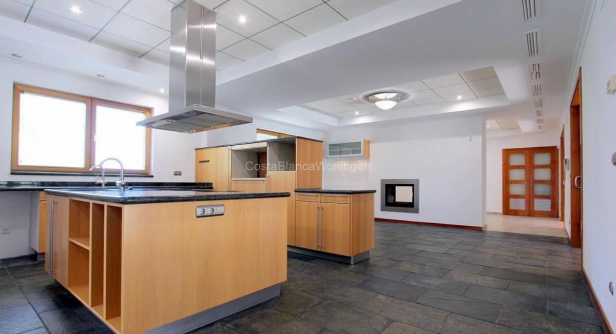 6 Bed Townhouse for sale in Penaguila Costa Blanca, Alicante, Spain
