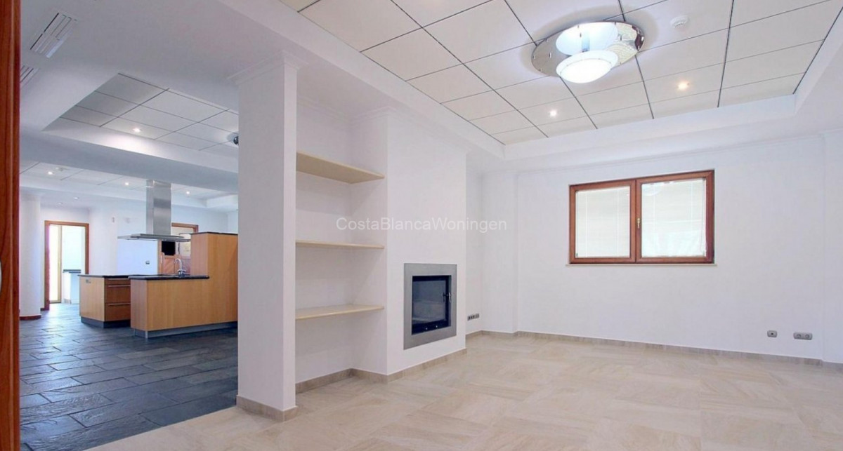 6 Bed Townhouse for sale in Penaguila Costa Blanca, Alicante, Spain