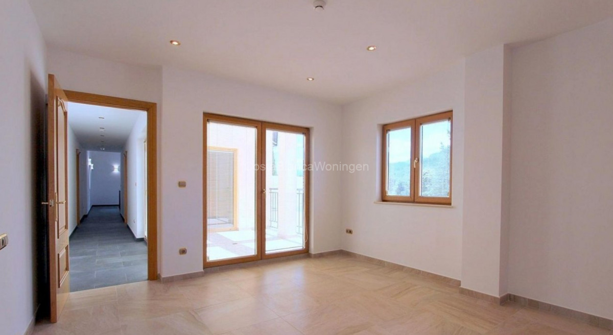 6 Bed Townhouse for sale in Penaguila Costa Blanca, Alicante, Spain