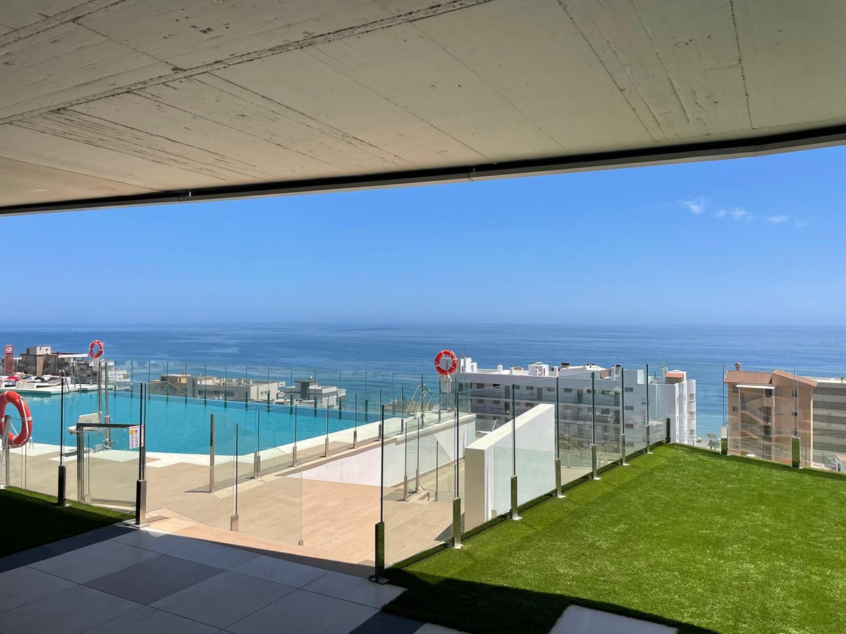 2 Bed Apartment for sale in Fuengirola Costa Del Sol, Málaga, Spain