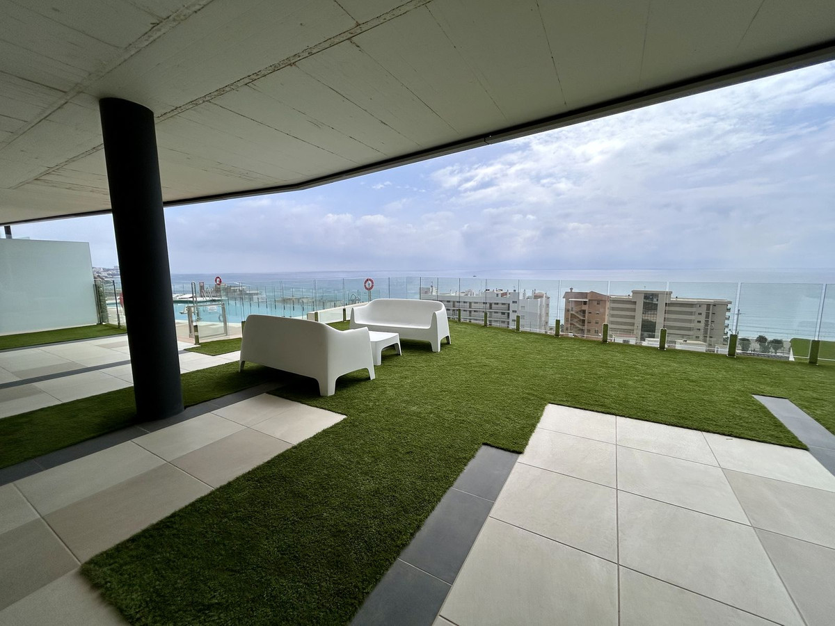 2 Bed Apartment for sale in Fuengirola Costa Del Sol, Málaga, Spain
