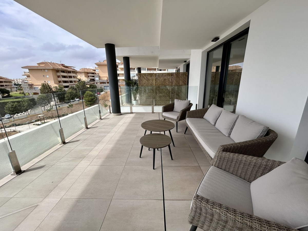 2 Bed Apartment for sale in Fuengirola Costa Del Sol, Málaga, Spain