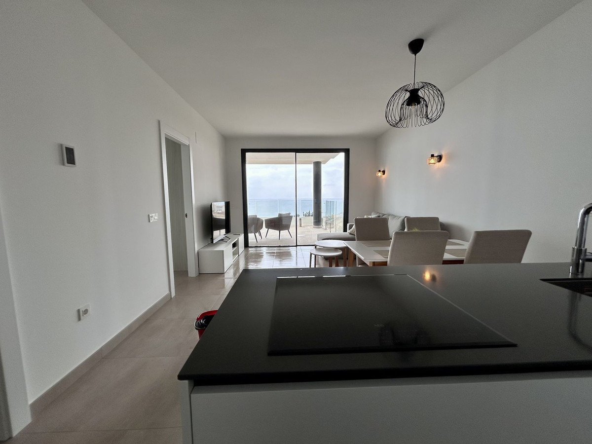 2 Bed Apartment for sale in Fuengirola Costa Del Sol, Málaga, Spain