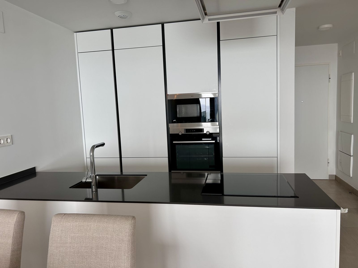 2 Bed Apartment for sale in Fuengirola Costa Del Sol, Málaga, Spain