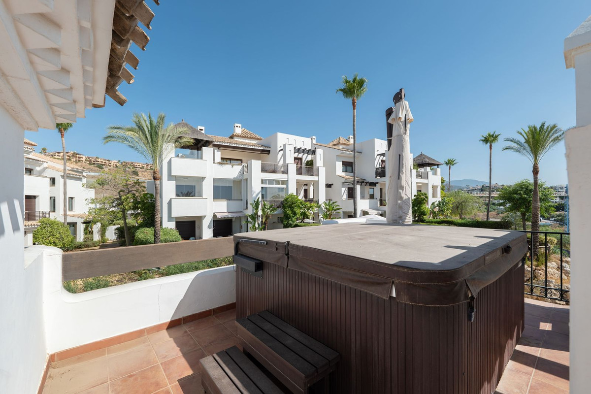 4 Bed Townhouse for sale in Benahavís Costa Del Sol, Málaga, Spain