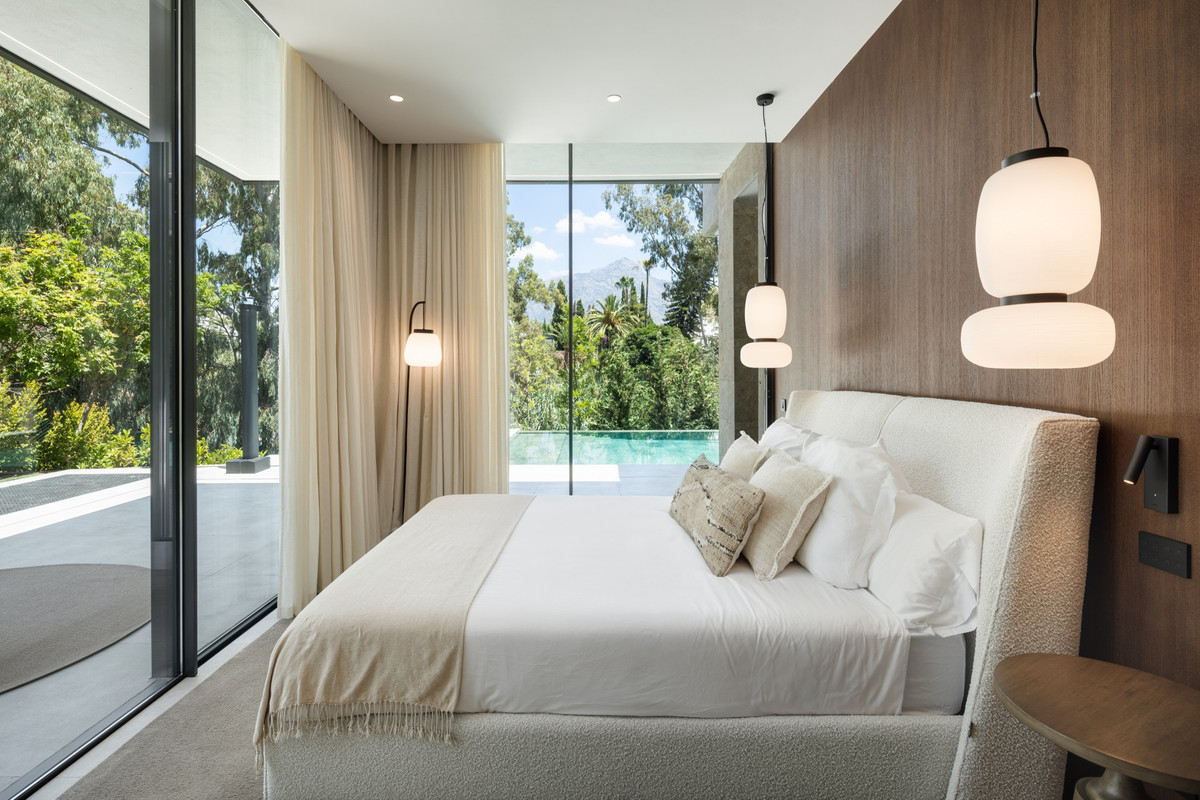 Se vende Villa - Chalet de 5 dormitorios en Costa Del Sol, Málaga, España