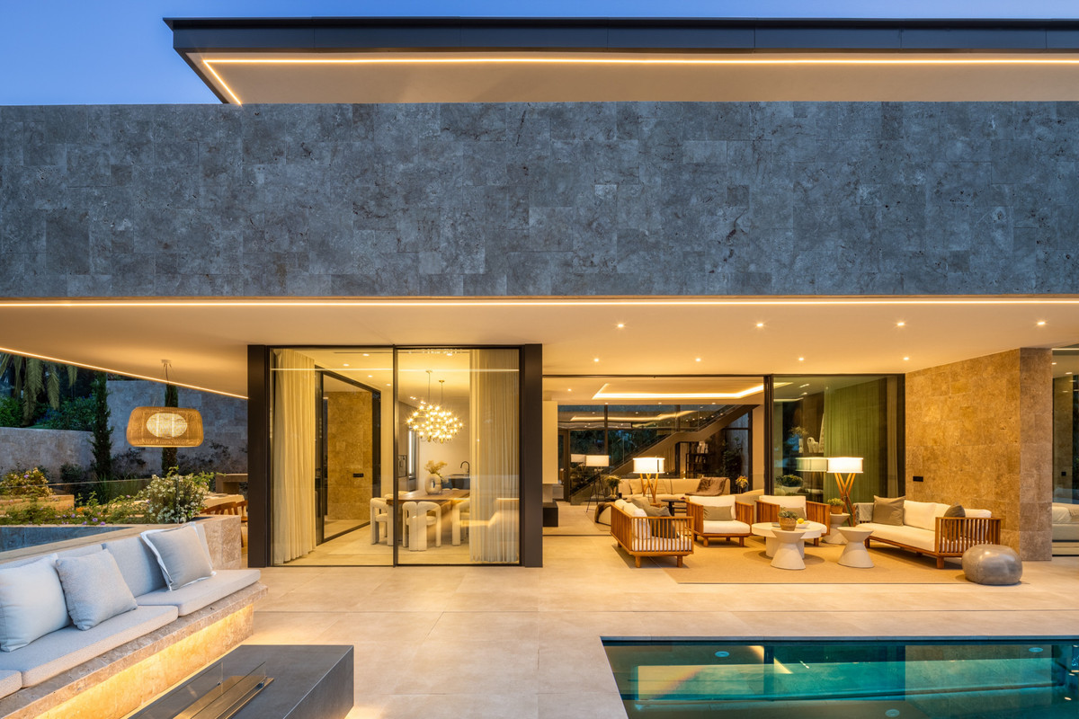 Se vende Villa - Chalet de 5 dormitorios en Costa Del Sol, Málaga, España