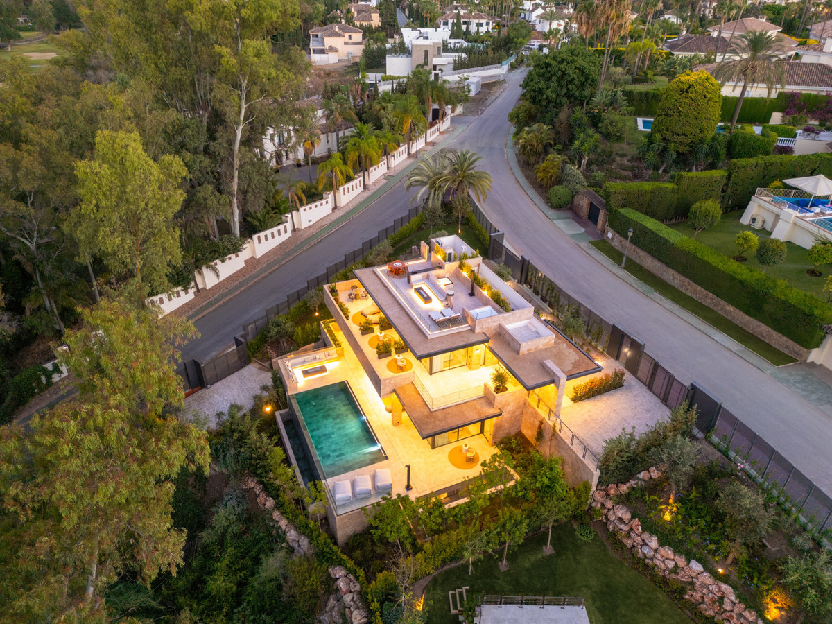 Se vende Villa - Chalet de 5 dormitorios en Costa Del Sol, Málaga, España
