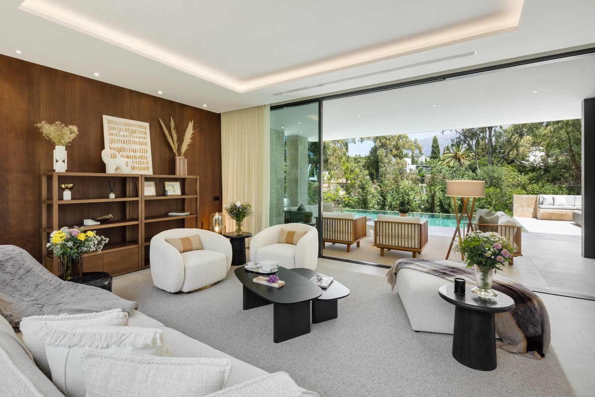 Se vende Villa - Chalet de 5 dormitorios en Costa Del Sol, Málaga, España