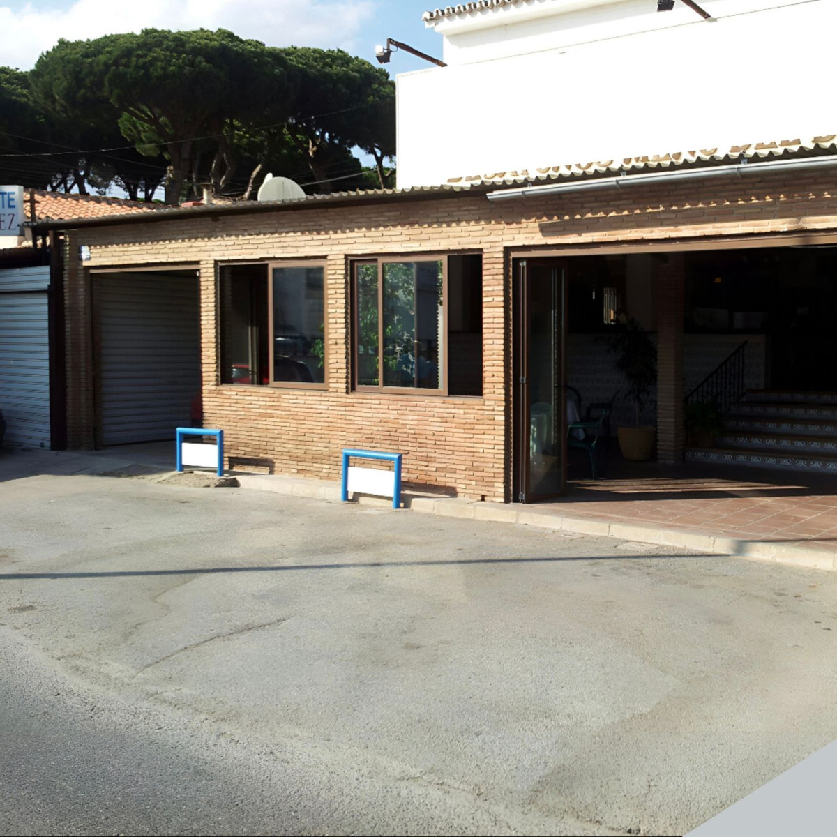 6 Bed Commercial unit for sale in El Rosario Costa Del Sol, Málaga, Spain