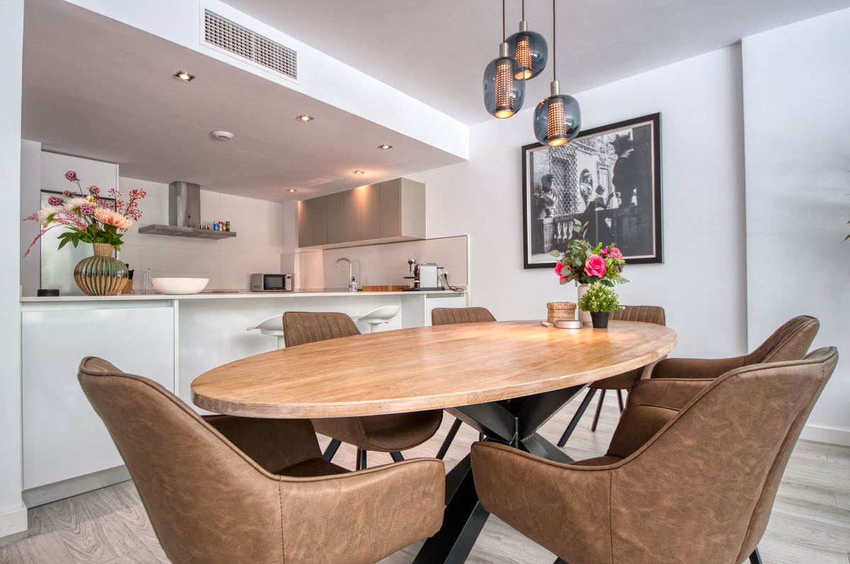 3 Bed Apartment for sale in Benahavís Costa Del Sol, Málaga, Spain