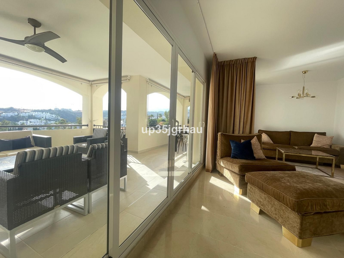 2 Bed Apartment for sale in Selwo Costa Del Sol, Málaga, Spain