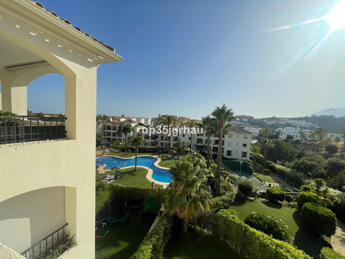 2 Bed Apartment for sale in Selwo Costa Del Sol, Málaga, Spain