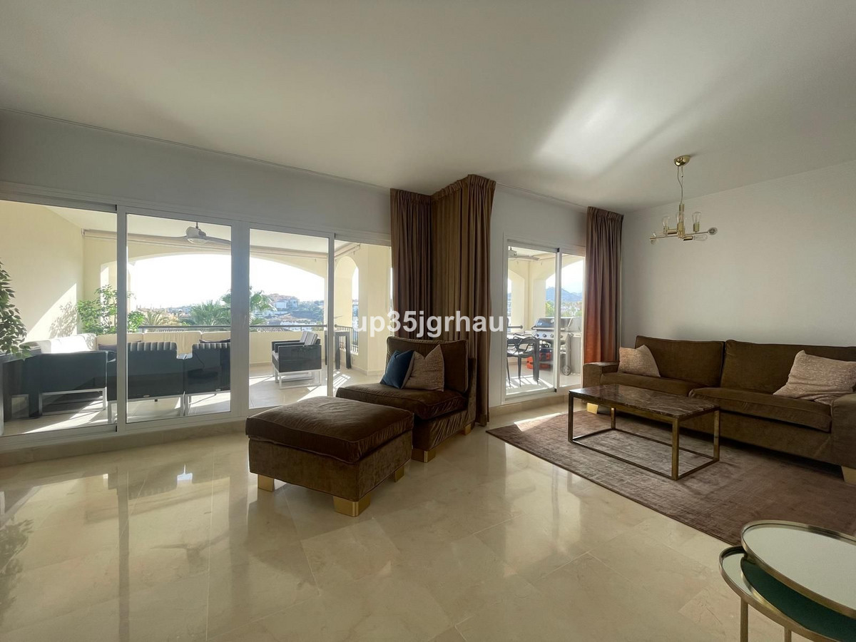 2 Bed Apartment for sale in Selwo Costa Del Sol, Málaga, Spain