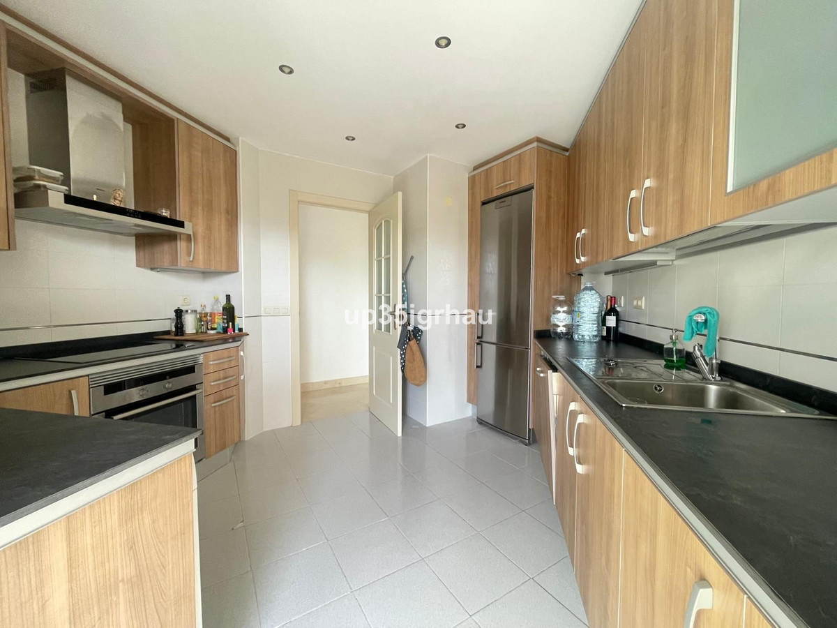 2 Bed Apartment for sale in Selwo Costa Del Sol, Málaga, Spain