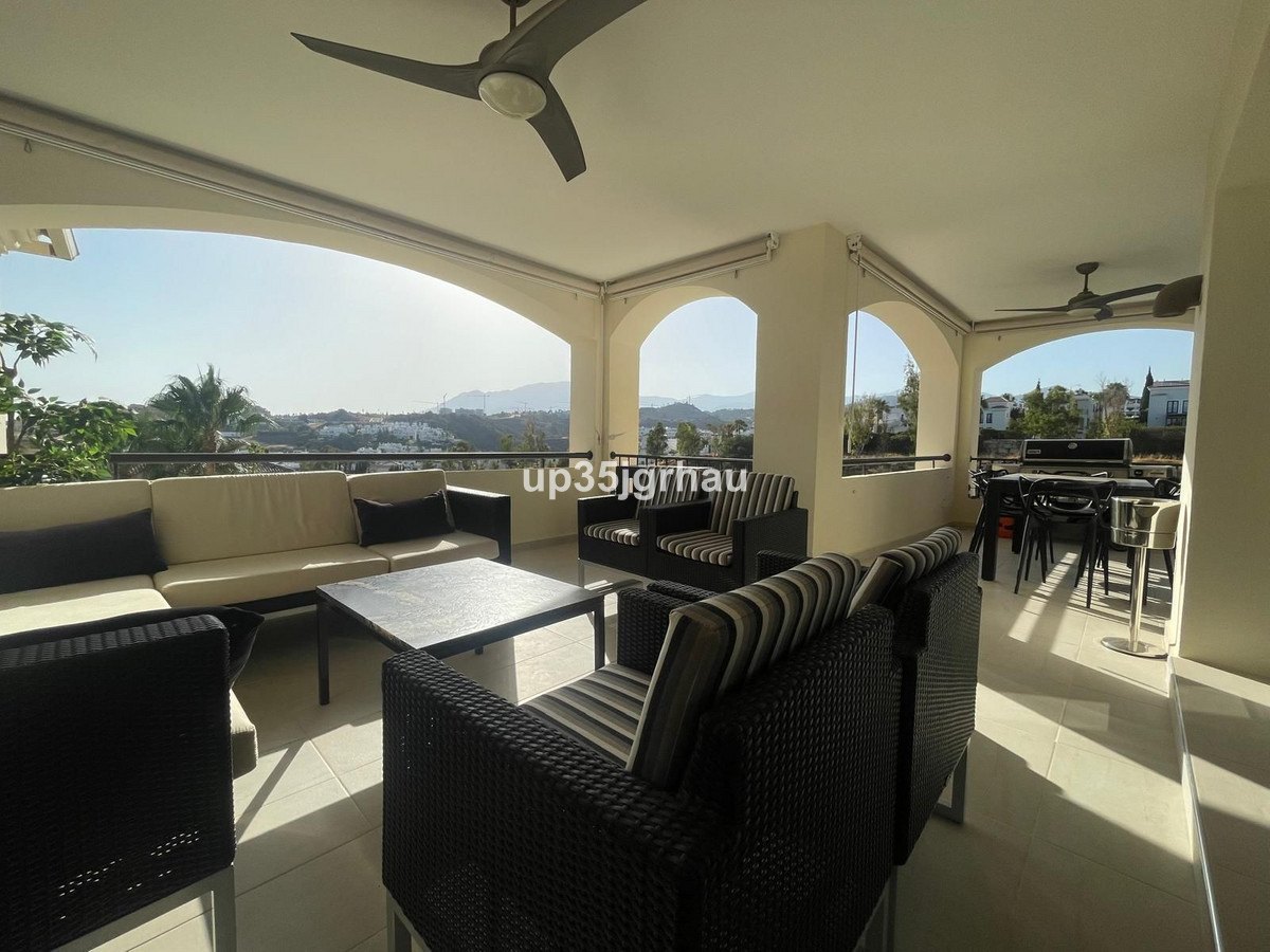 2 Bed Apartment for sale in Selwo Costa Del Sol, Málaga, Spain