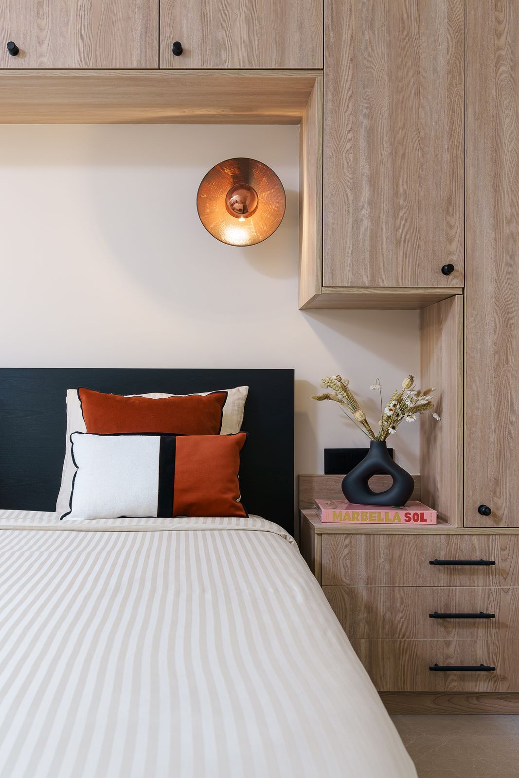 2 Bed Apartment for sale in Puerto Banús Costa Del Sol, Málaga, Spain