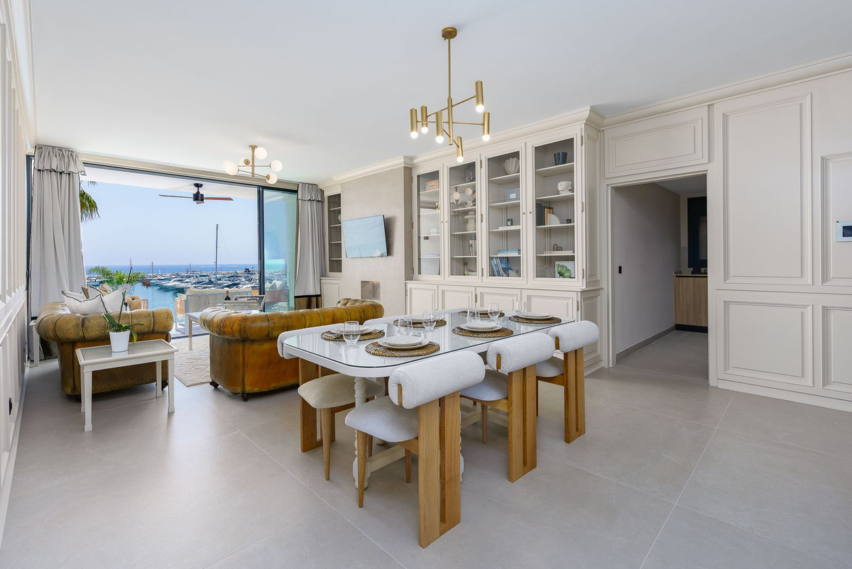 2 Bed Apartment for sale in Puerto Banús Costa Del Sol, Málaga, Spain