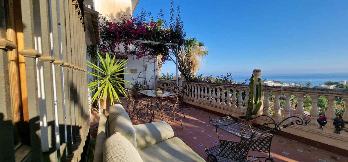 7 Bed Townhouse for sale in Málaga Este Costa Del Sol, Málaga, Spain