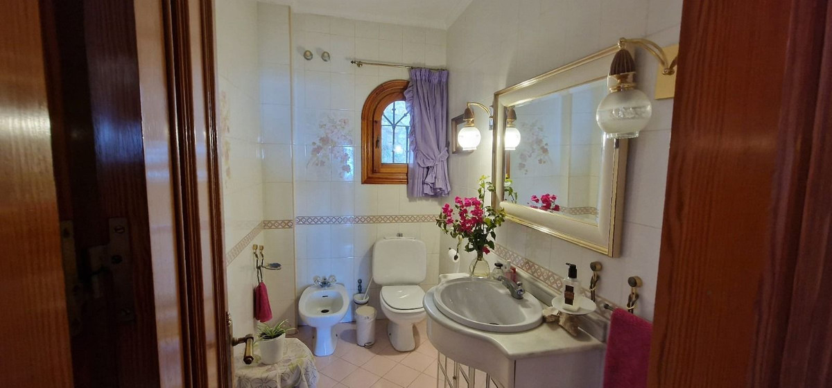 7 Bed Townhouse for sale in Málaga Este Costa Del Sol, Málaga, Spain