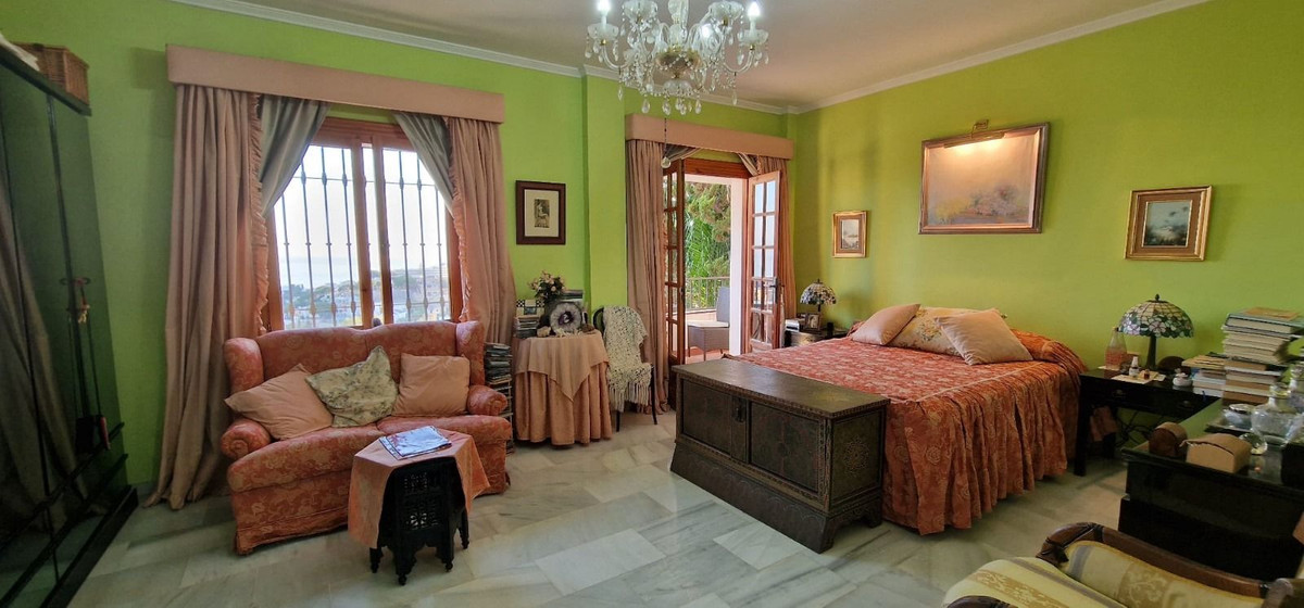 7 Bed Townhouse for sale in Málaga Este Costa Del Sol, Málaga, Spain