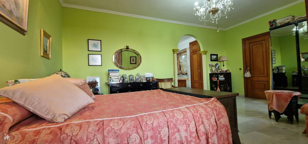 7 Bed Townhouse for sale in Málaga Este Costa Del Sol, Málaga, Spain