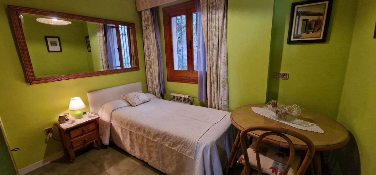 7 Bed Townhouse for sale in Málaga Este Costa Del Sol, Málaga, Spain