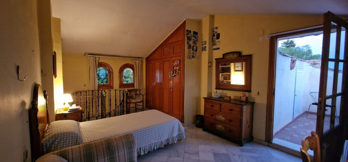 7 Bed Townhouse for sale in Málaga Este Costa Del Sol, Málaga, Spain