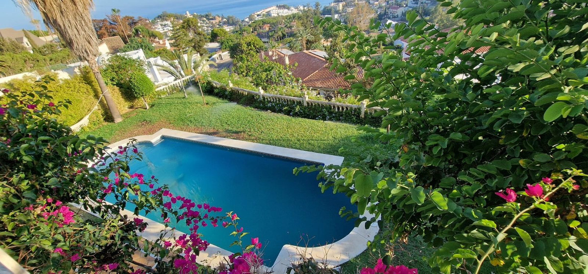 7 Bed Townhouse for sale in Málaga Este Costa Del Sol, Málaga, Spain
